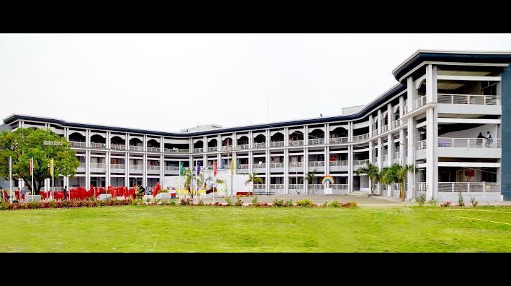 Villa on Hollywood Boulevard